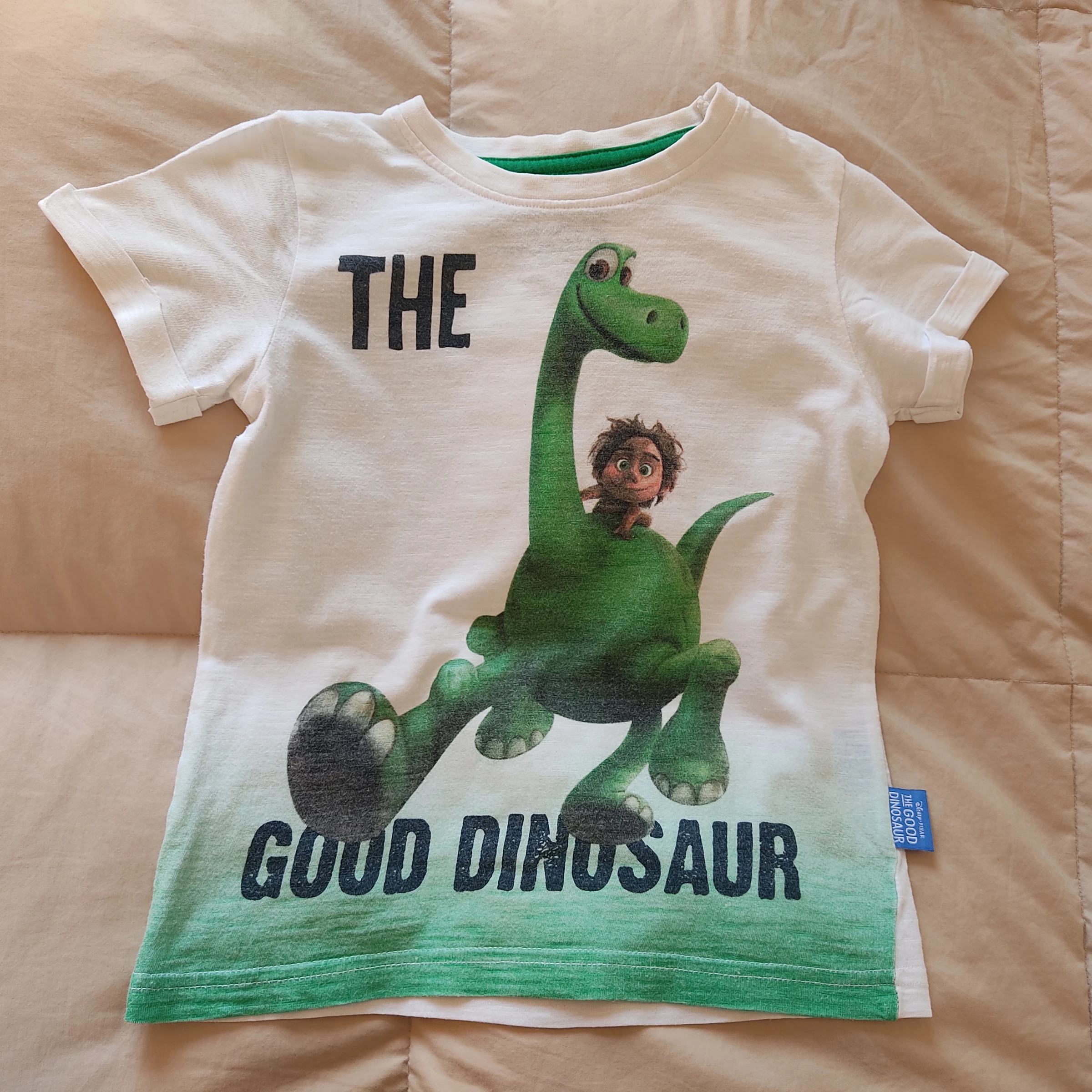 Camiseta de manga corta. Talla 4 A (104 cm)